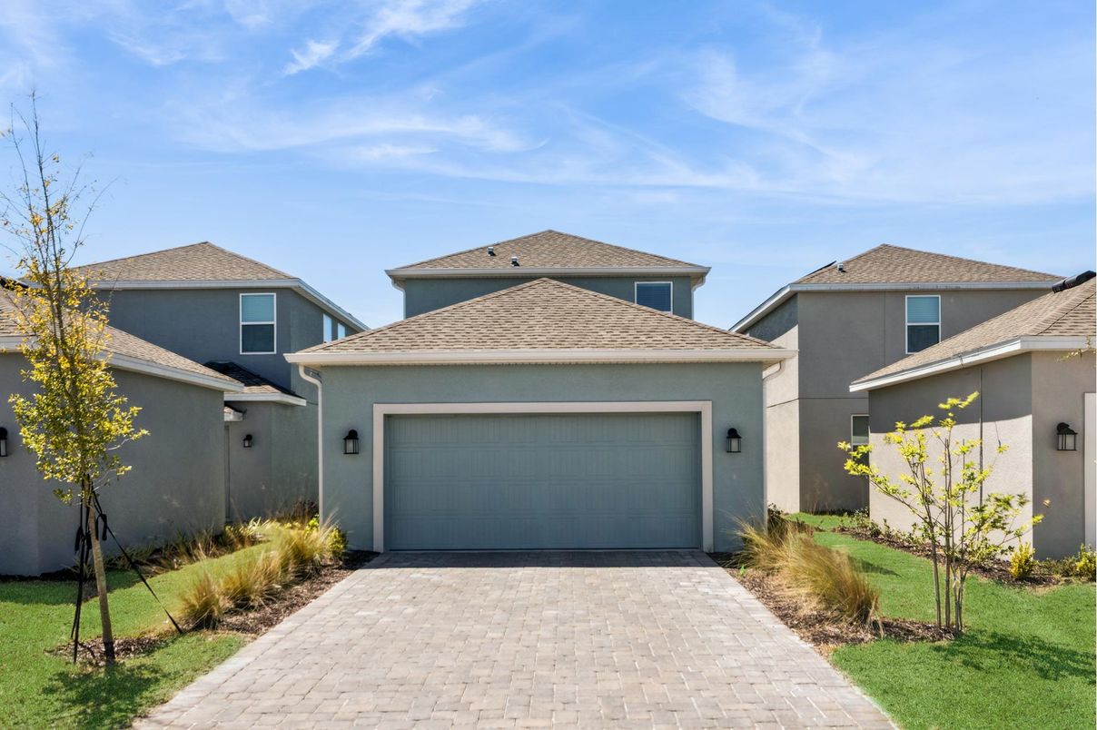 Attached, Exterior, Facade, Mediterranean