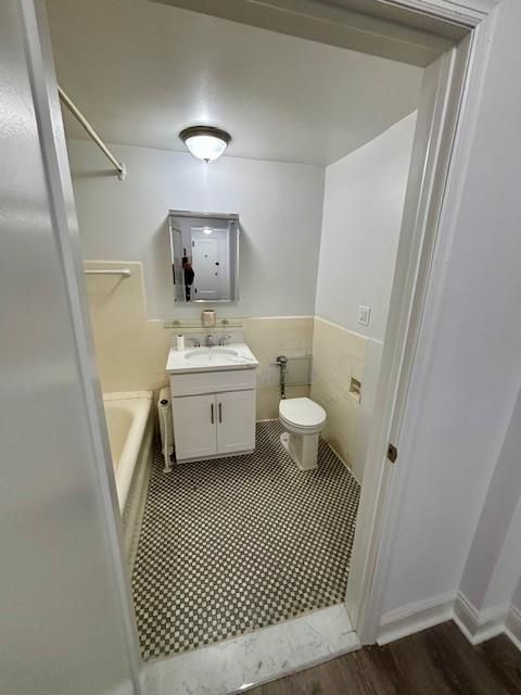Bathroom, Dual Sink Vanities, Interior, Wood Texture Flooring