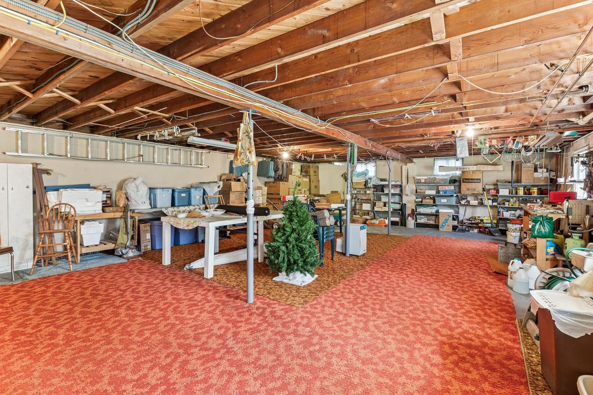 Interior, Wooden Beams