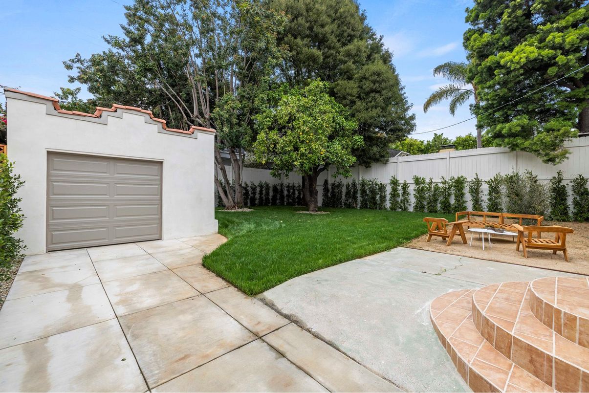 Backyard, Detached Garage, Exterior