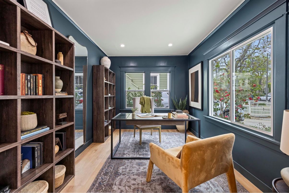 Home Office, Interior, Recessed Lighting, Wood Texture Flooring