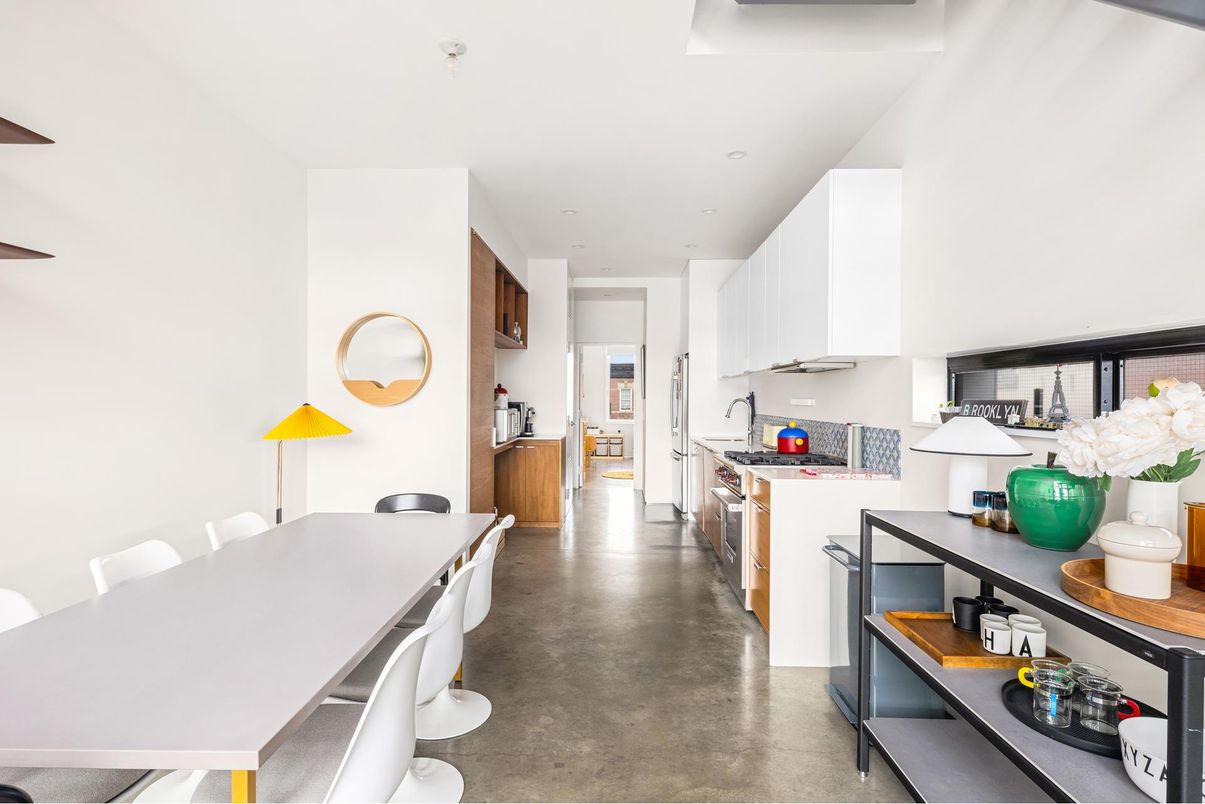 Dining room, Interior, Kitchen, Recessed Lighting, Stainless Steel Appliances
