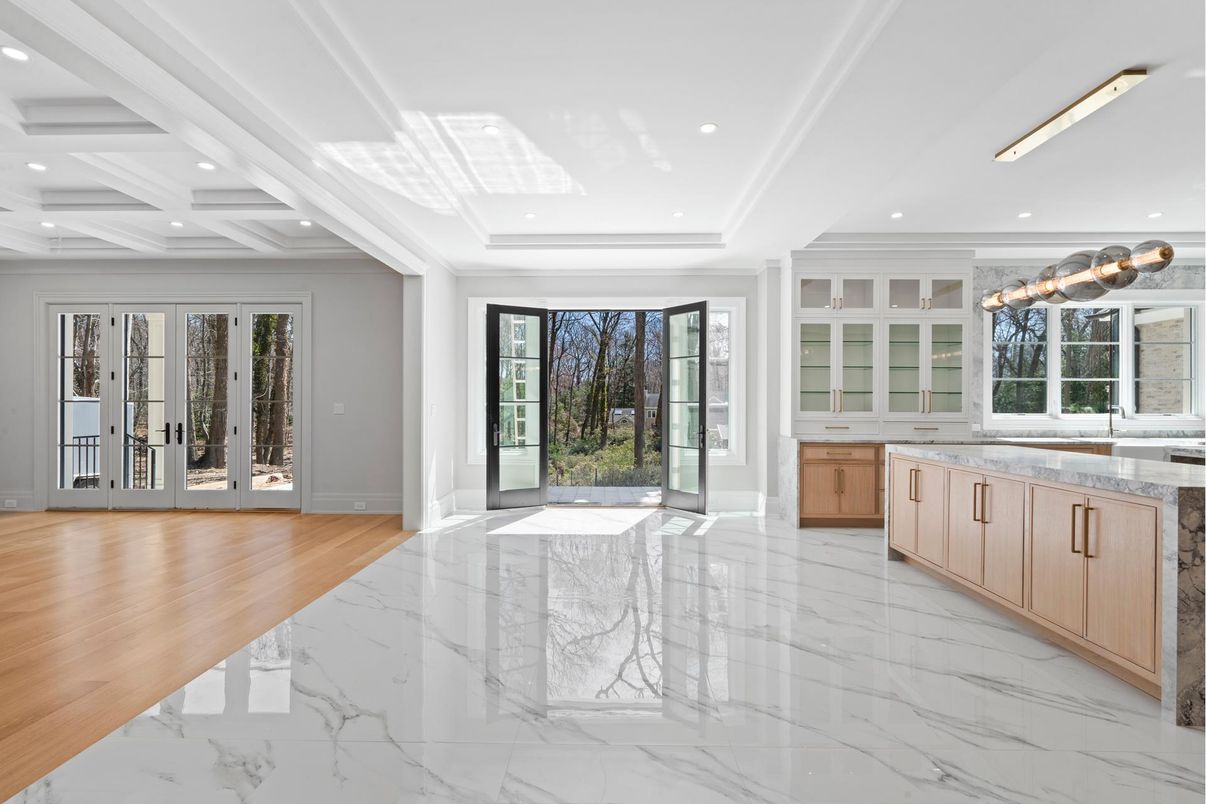 Bathroom, Empty room, Interior, Marble, Recessed Lighting