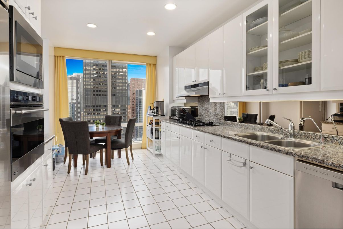 Dining room, Interior, Kitchen, Recessed Lighting, Stainless Steel Appliances