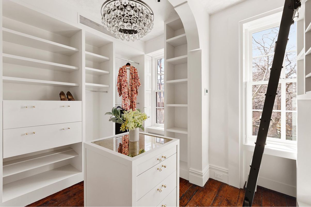 Interior, Walk-in Closets, Wood Texture Flooring