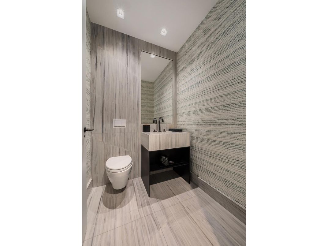 Bathroom, Interior, Recessed Lighting