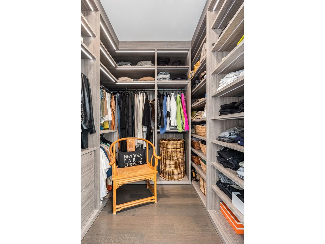 Interior, Walk-in Closets, Wood Texture Flooring