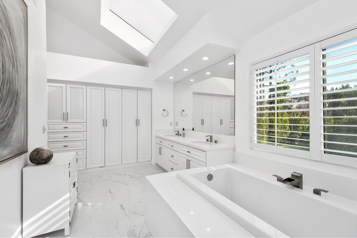 Bathroom, Dual Sink Vanities, Interior, Marble, Recessed Lighting