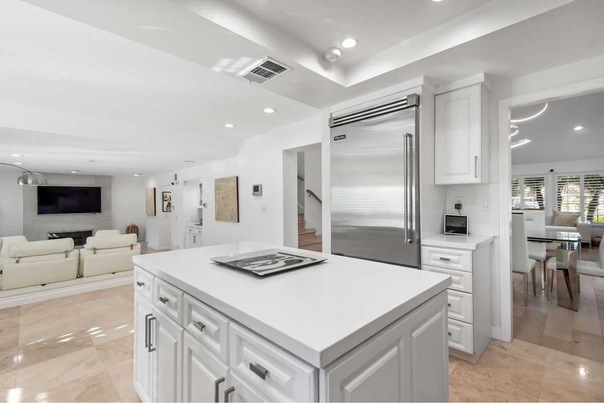 Dining room, Interior, Kitchen, Living room, Recessed Lighting, Stainless Steel Appliances
