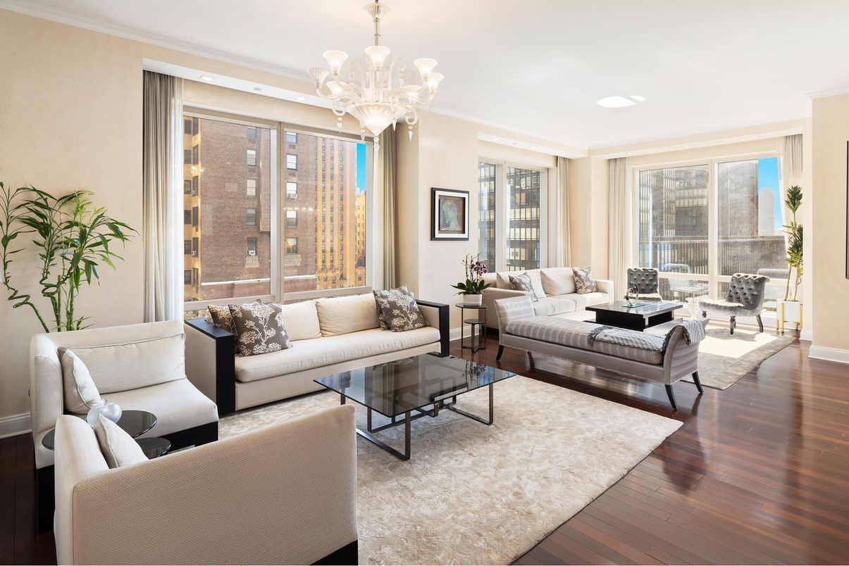 Chandelier, Interior, Living room, Recessed Lighting, Wood Texture Flooring