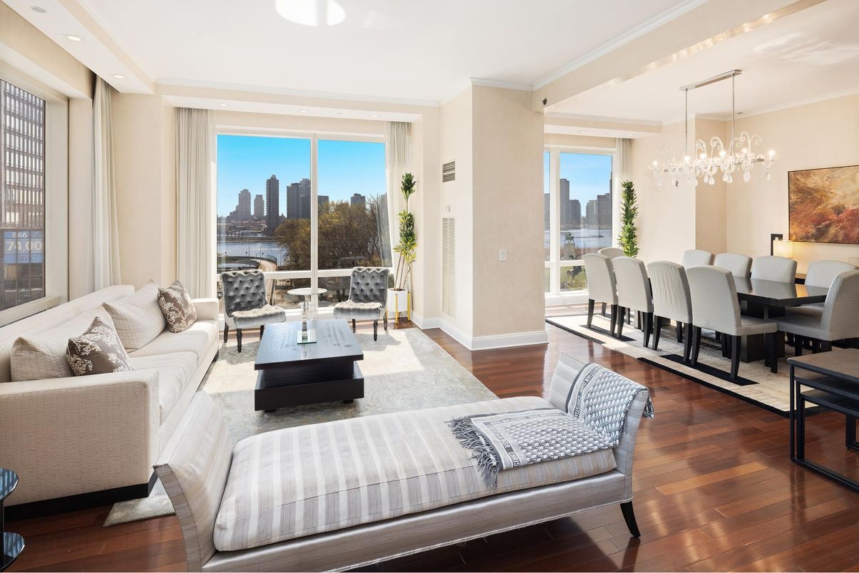 Dining room, Interior, Living room, Pendant Lights, Recessed Lighting, Wood Texture Flooring