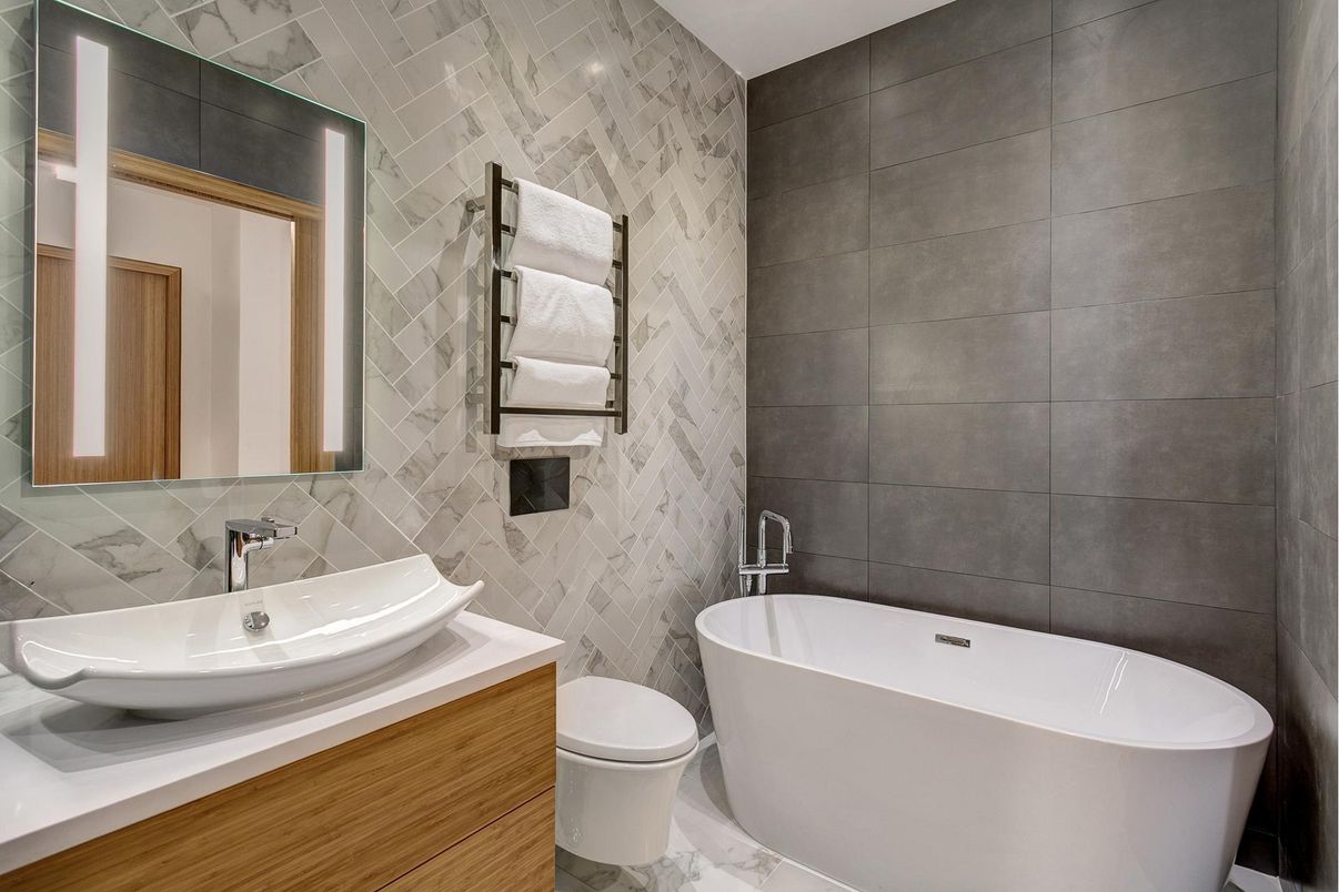 Bathroom, Free Standing Baths, Interior
