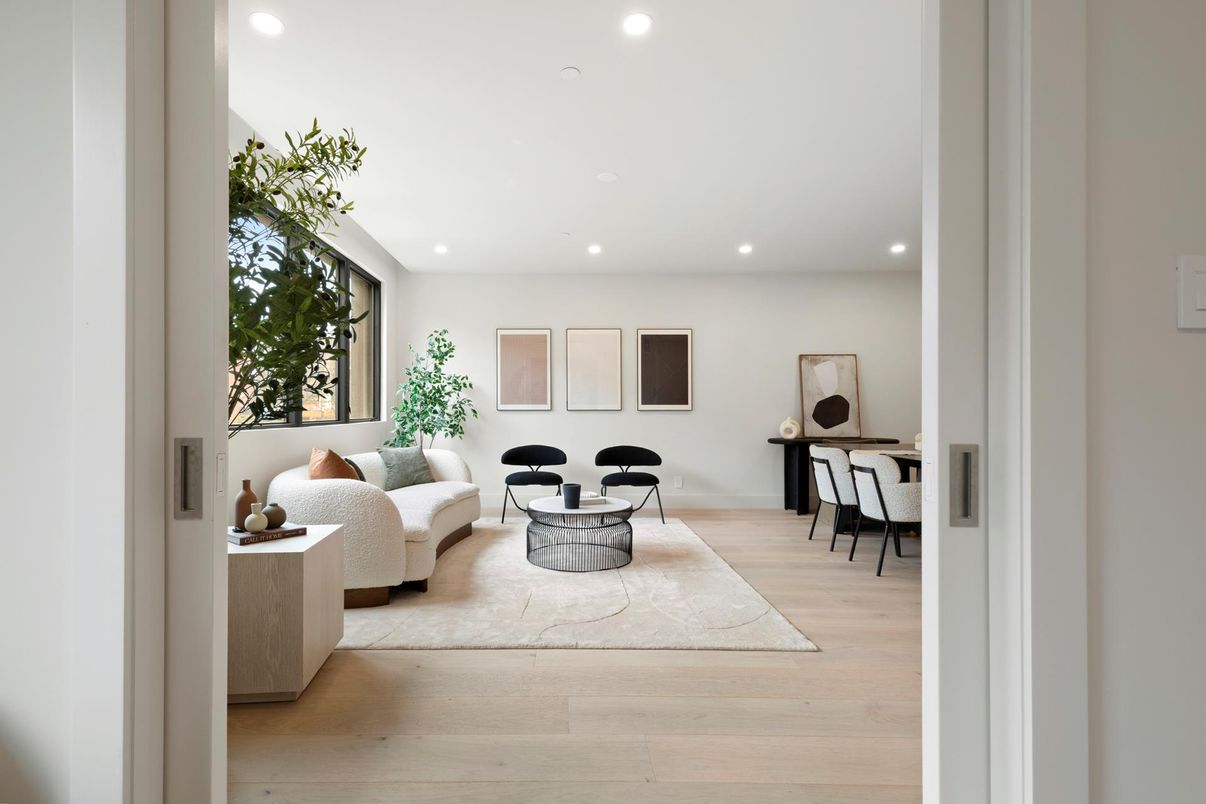 Interior, Living room, Recessed Lighting, Wood Texture Flooring
