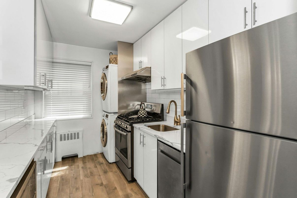 Interior, Kitchen, Stainless Steel Appliances, Wood Texture Flooring