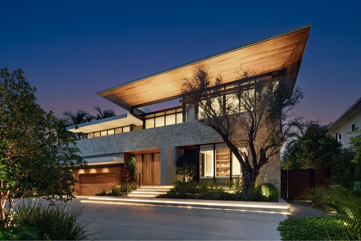 Attached, Backyard, Exterior, Facade, Modern