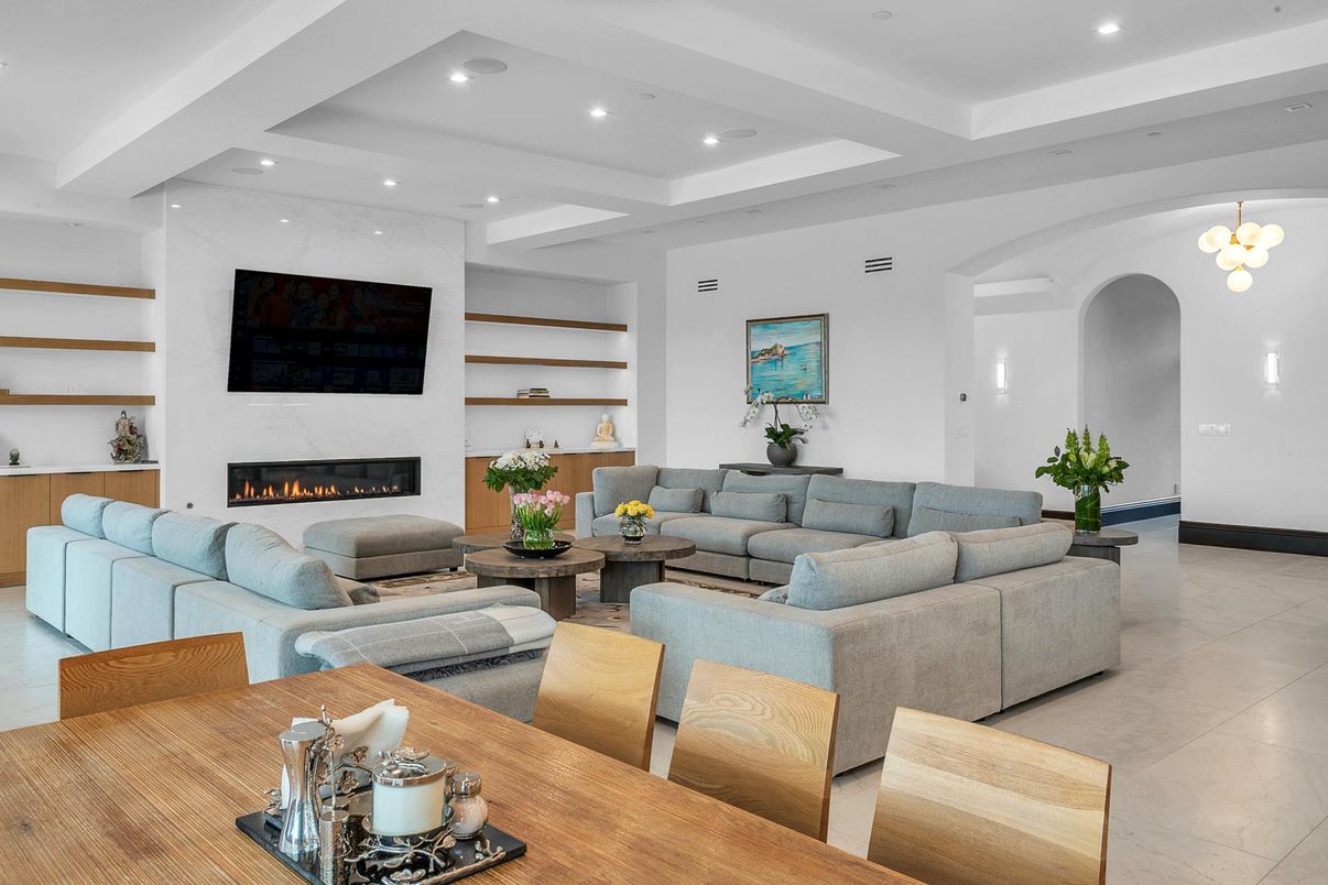 Chandelier, Fireplace, Interior, Living room, Recessed Lighting