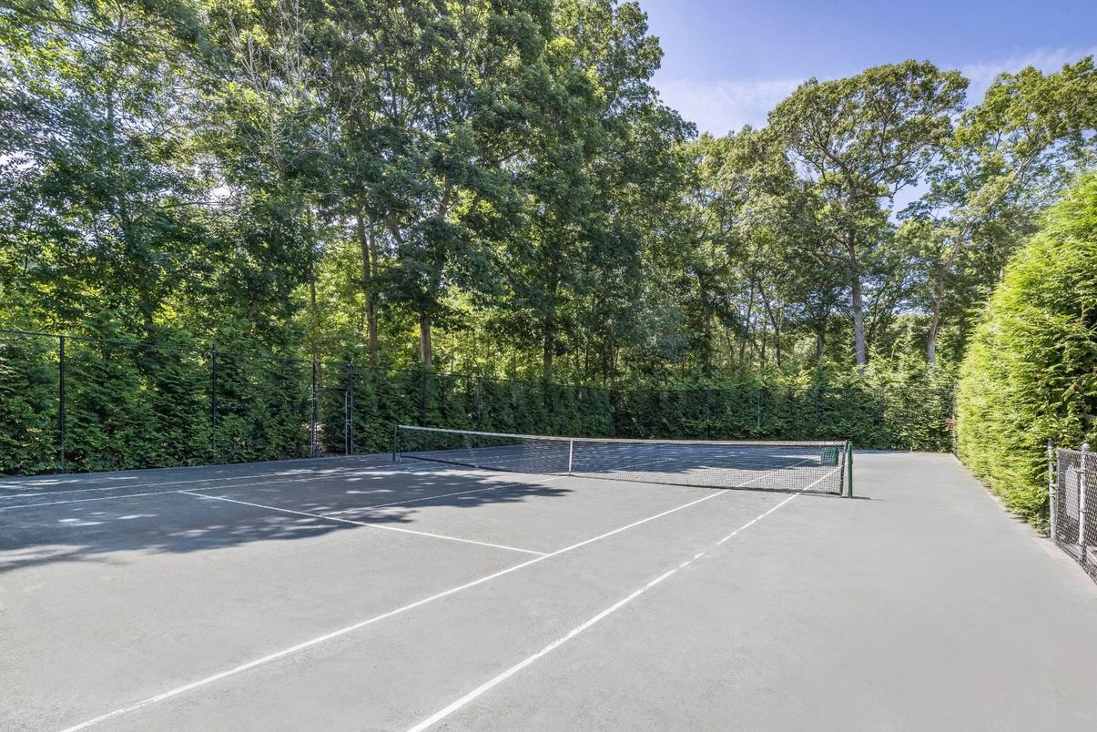 Exterior, Tennis Courts