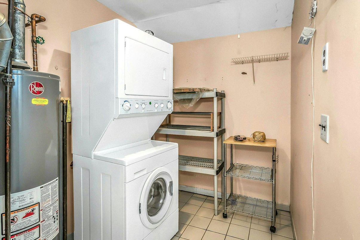 Interior, Utility Closets, Washer