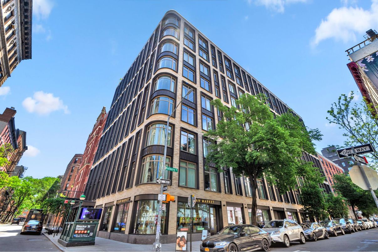 Exterior, Facade, Condo Building