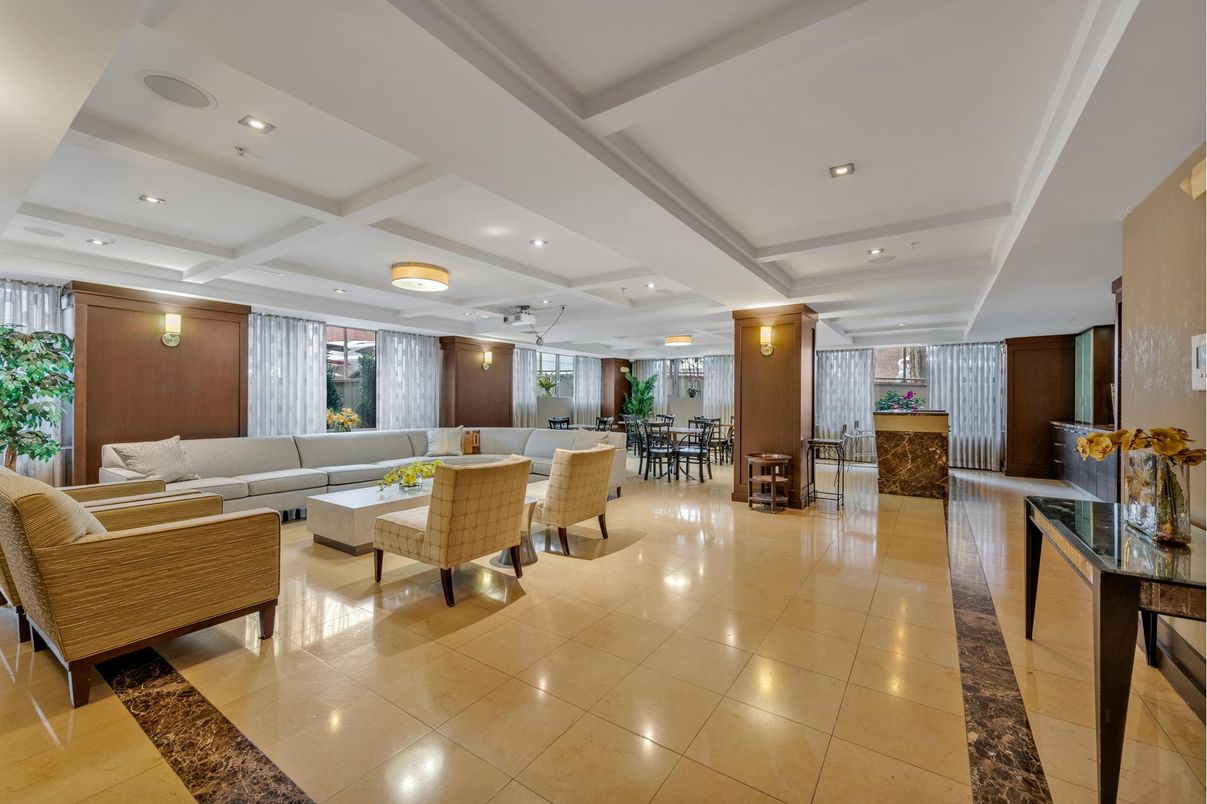 Dining room, Interior, Living room, Recessed Lighting
