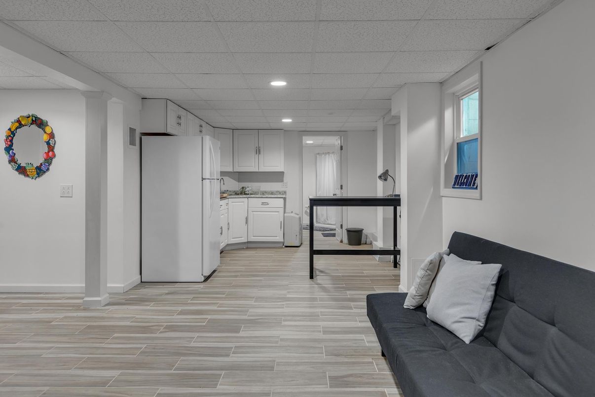 Interior, Kitchen, Recessed Lighting, Wood Texture Flooring