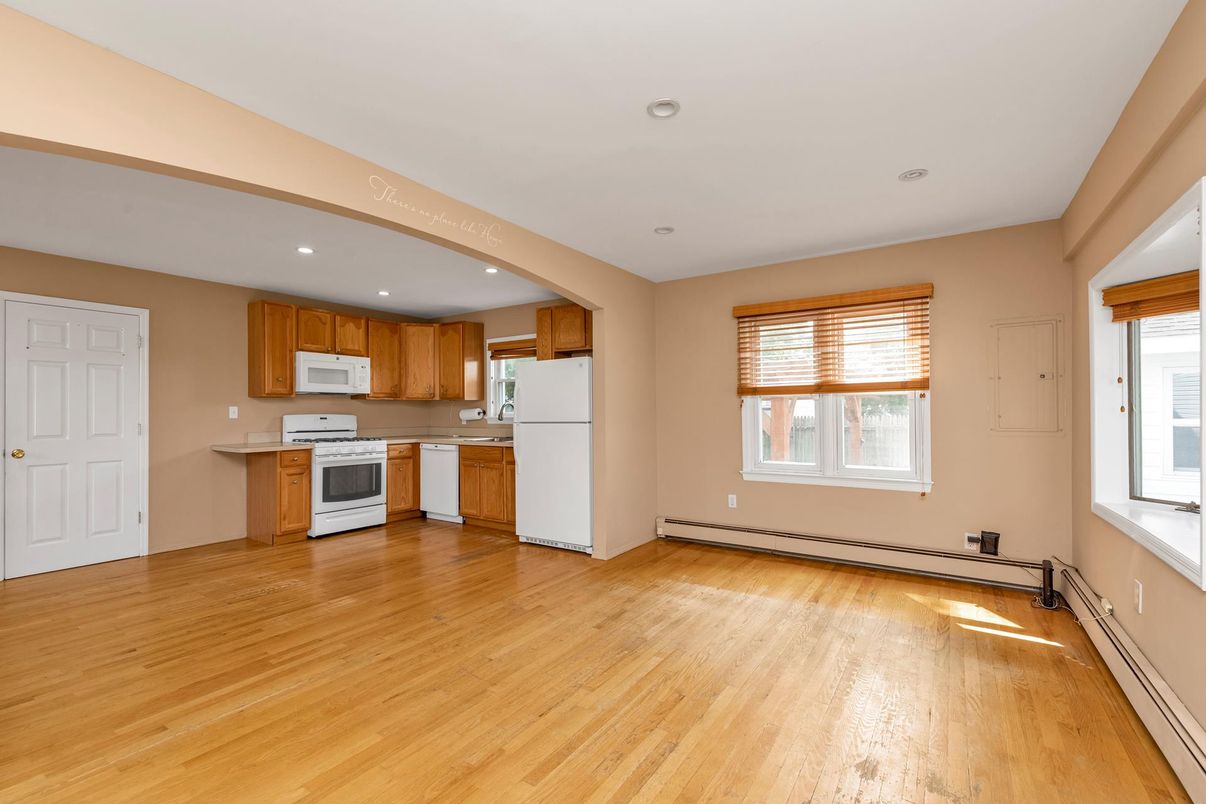 Interior, Kitchen, Recessed Lighting, Wood Texture Flooring