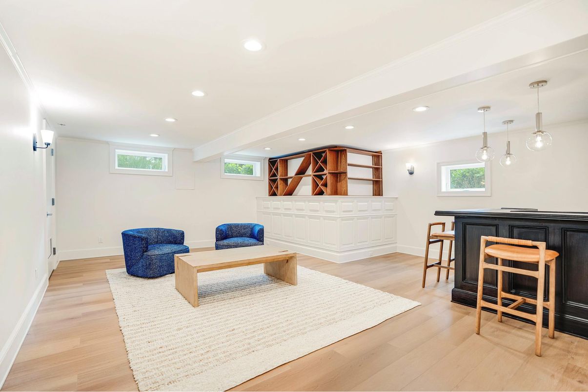 Interior, Pendant Lights, Recessed Lighting, Wood Texture Flooring