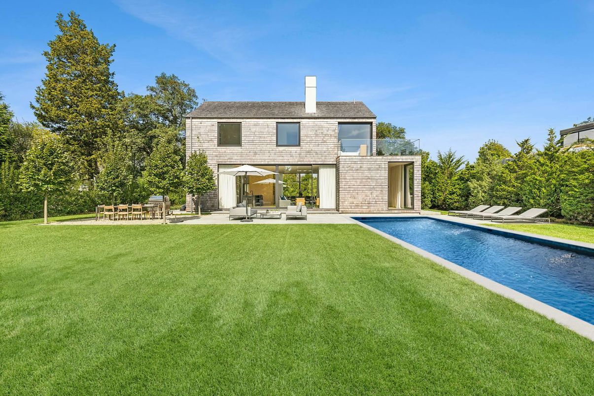 Backyard, Exterior, Pool