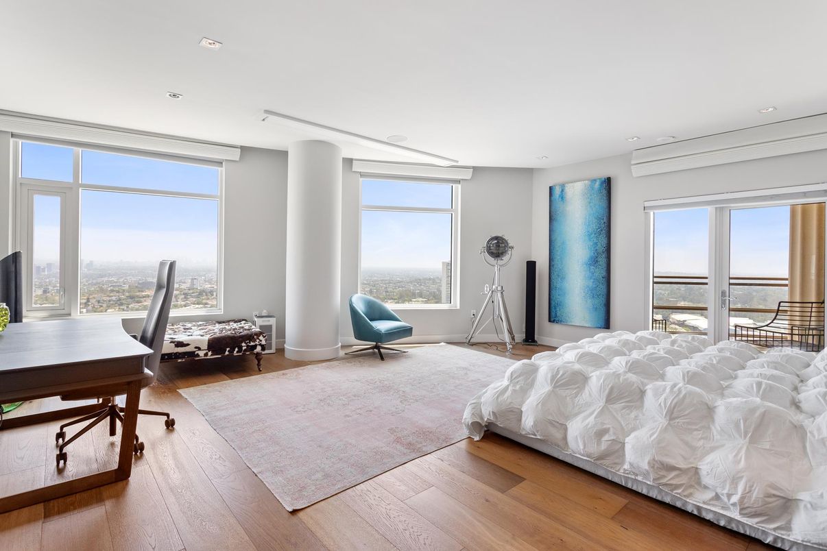 Bedroom, Home Office, Interior, Recessed Lighting, Water, Wood Texture Flooring