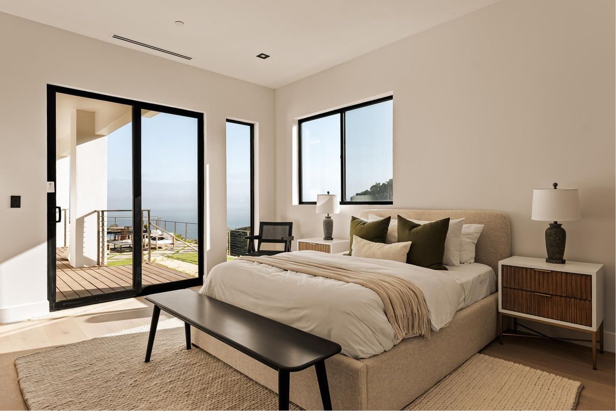 Bedroom, Interior, Recessed Lighting, Water, Wood Texture Flooring