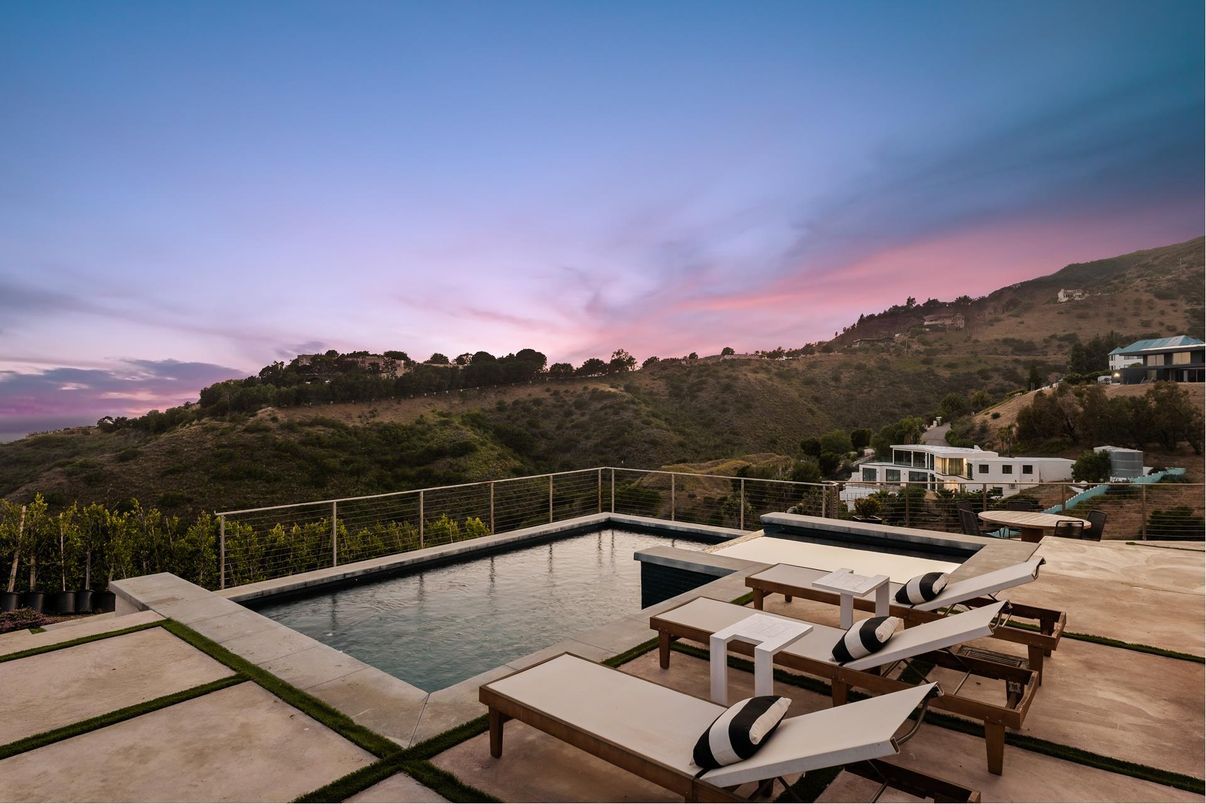Exterior, Pool, Other
