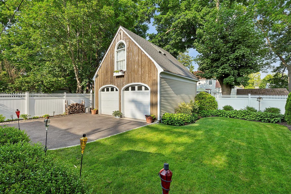 Backyard, Detached Garage, Exterior