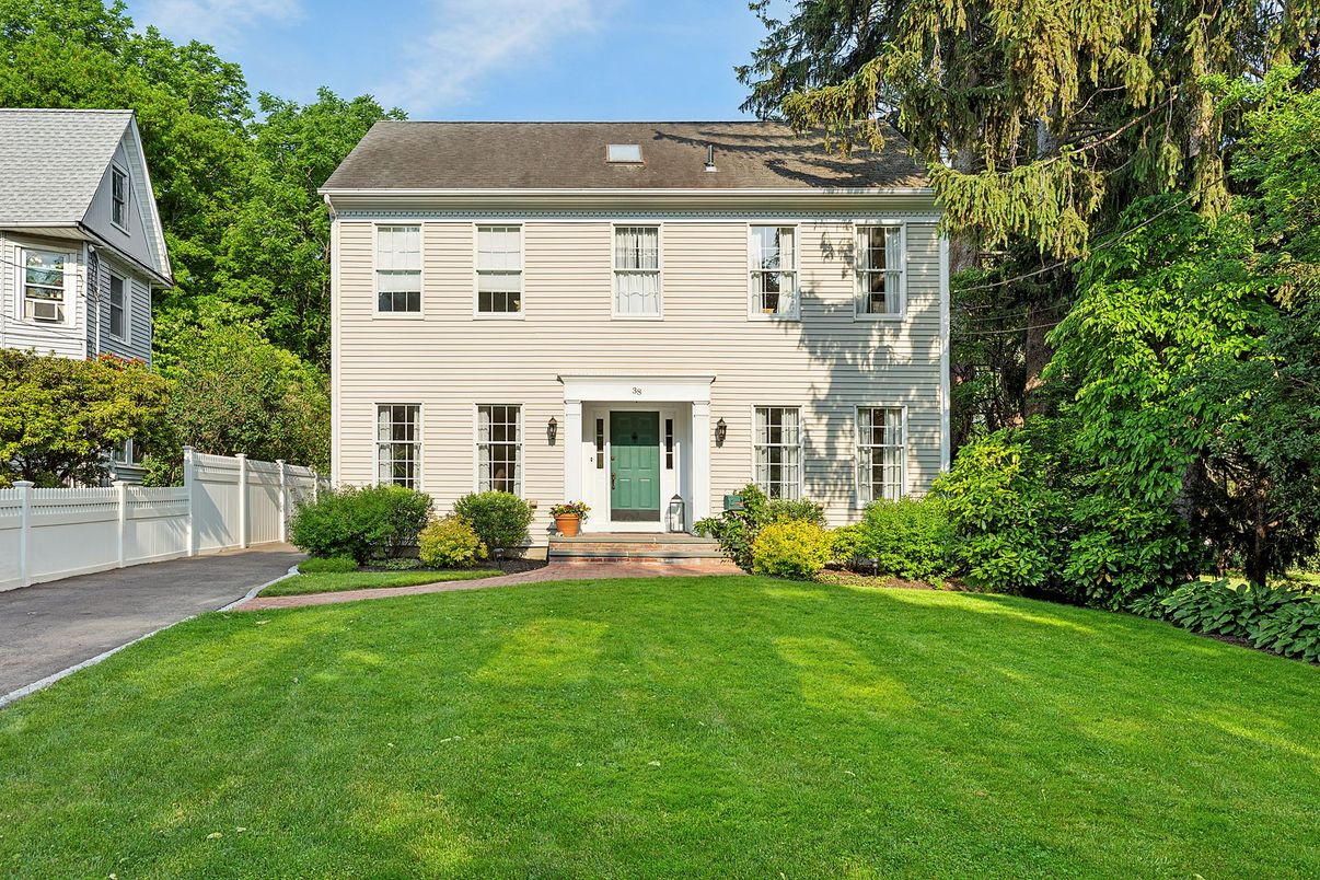 Backyard, Exterior, Facade, Georgian
