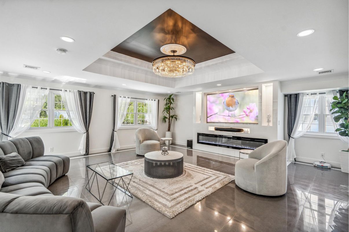Chandelier, Interior, Living room, Recessed Lighting