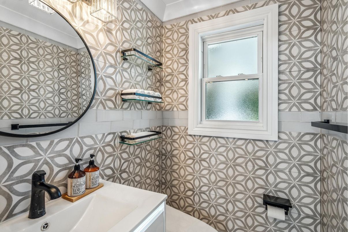 Bathroom, Interior