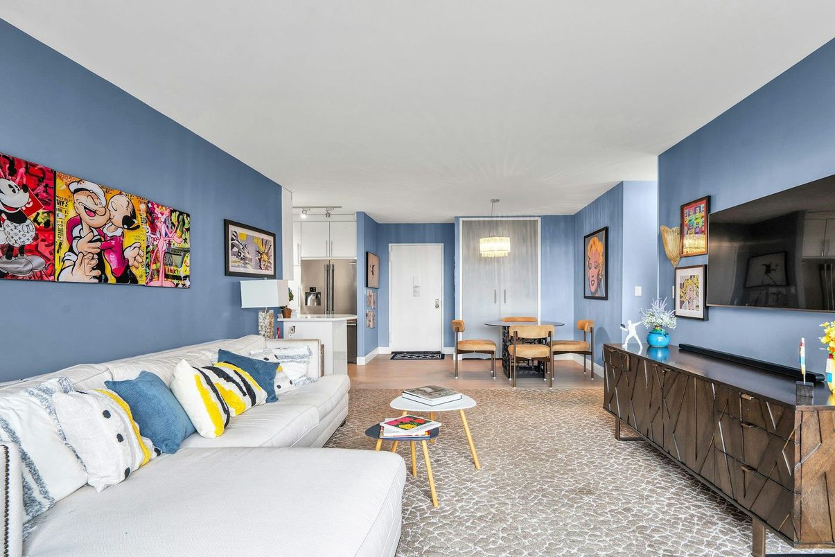 Dining room, Interior, Living room, Pendant Lights