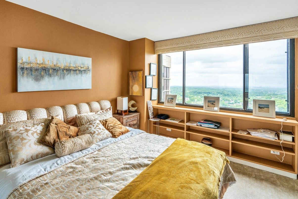 Bedroom, Interior, Water