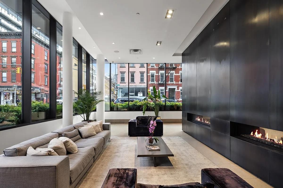 Fireplace, Interior, Living room, Recessed Lighting