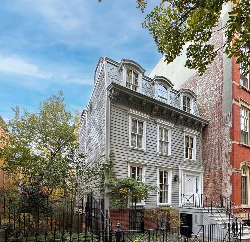 Exterior, Facade, Brick Facade, Rowhouse
