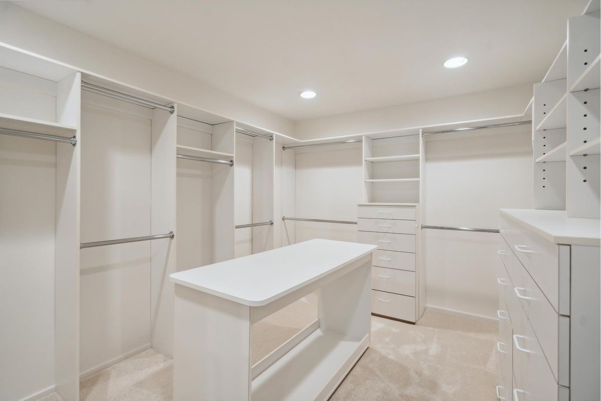 Interior, Recessed Lighting, Walk-in Closets
