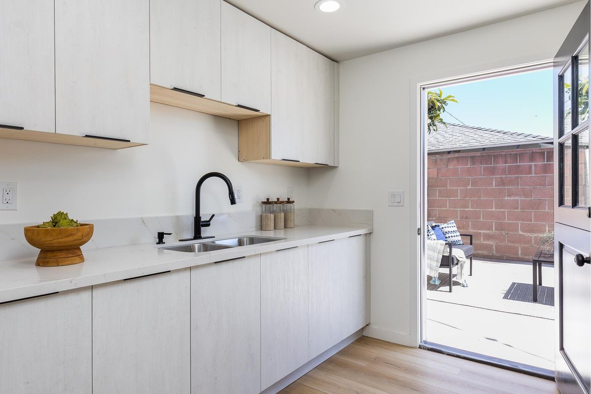 Interior, Kitchen, Recessed Lighting, Wood Texture Flooring