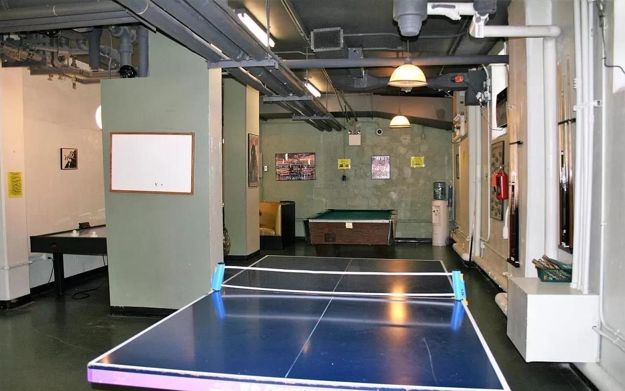 Game Room, Interior, Pendant Lights
