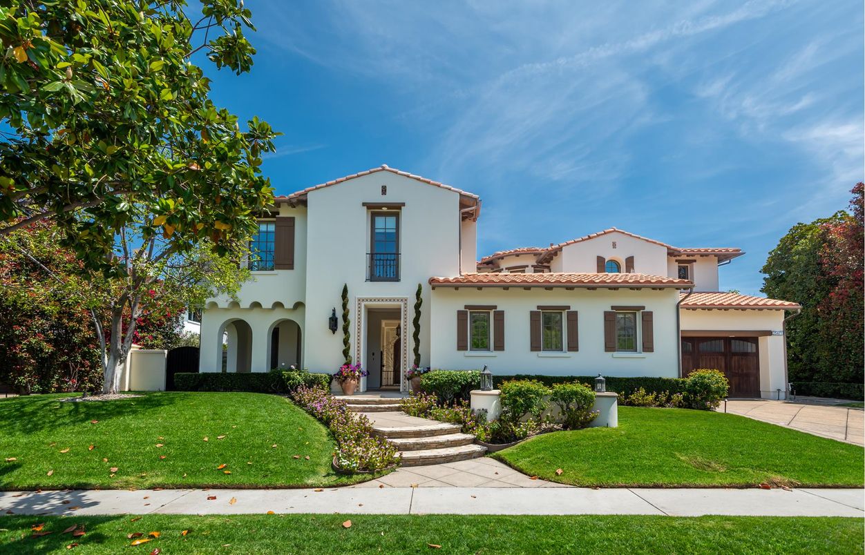 Attached, Exterior, Facade, Spanish Mediterranean