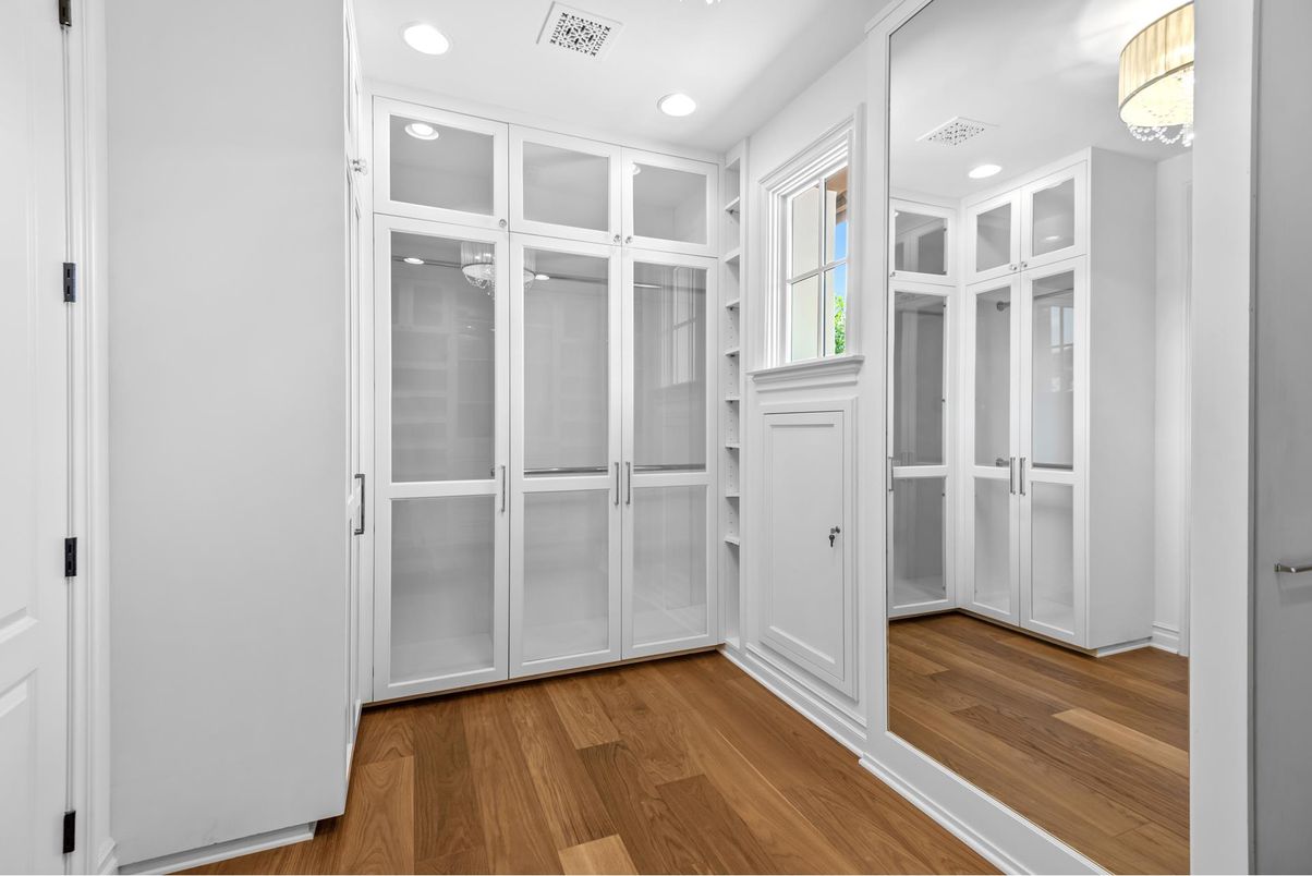Interior, Recessed Lighting, Walk-in Closets, Wood Texture Flooring