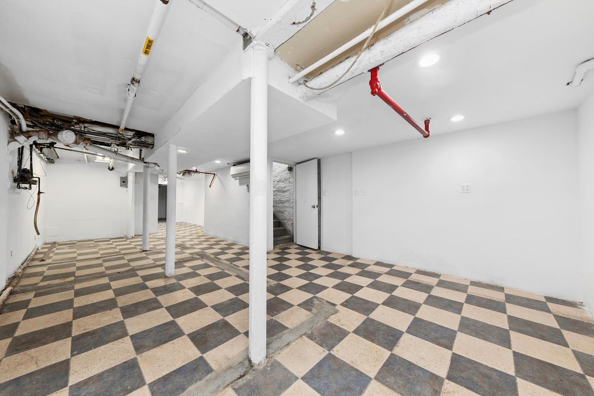 Garage, Interior, Recessed Lighting