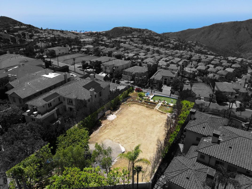 Exterior, Drone