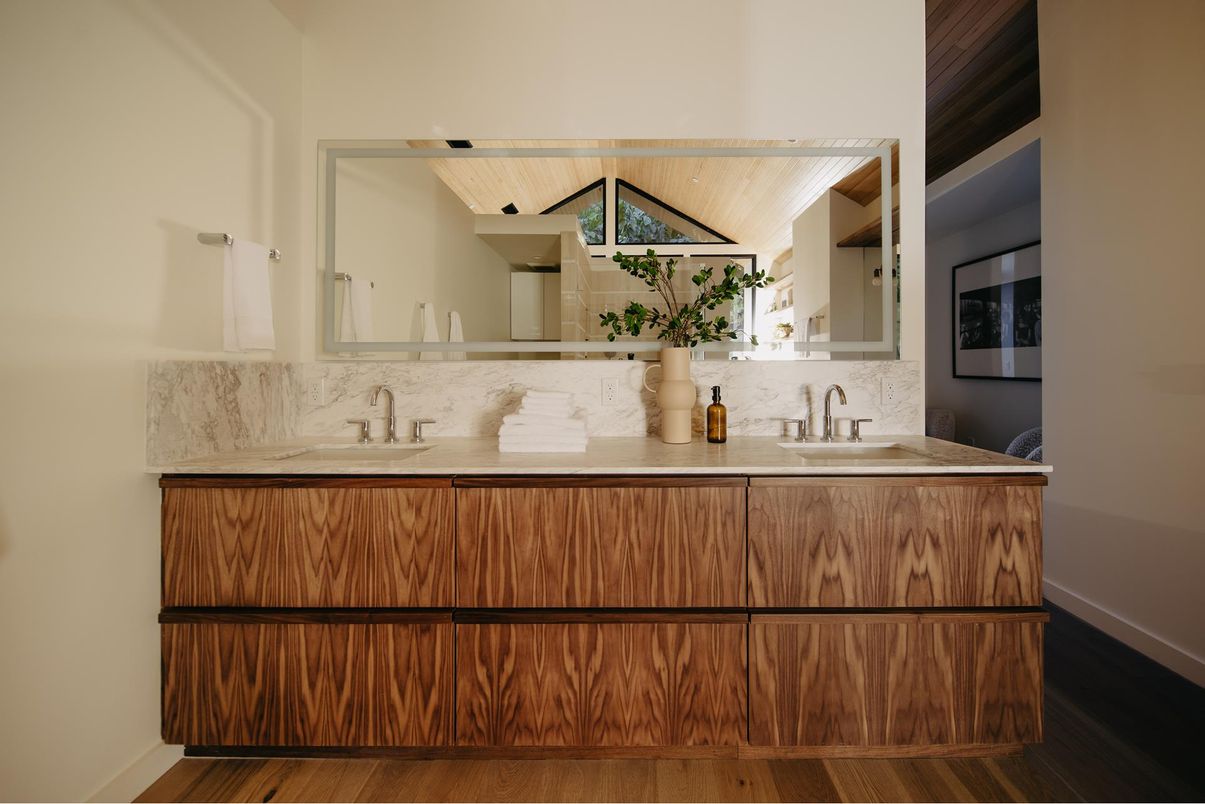 Bathroom, Dual Sink Vanities, Interior, Wood Texture Flooring