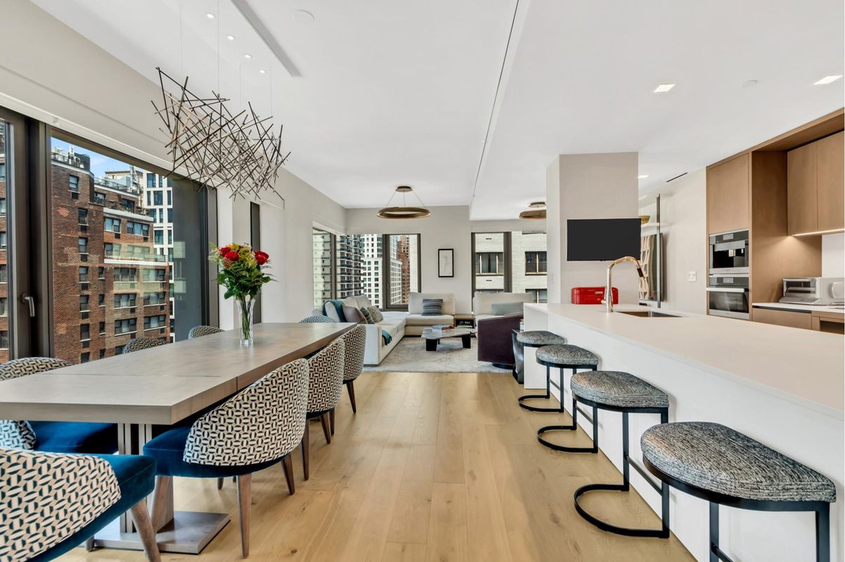 Dining room, Interior, Kitchen, Living room, Pendant Lights, Recessed Lighting, Stainless Steel Appliances, Wood Texture Flooring