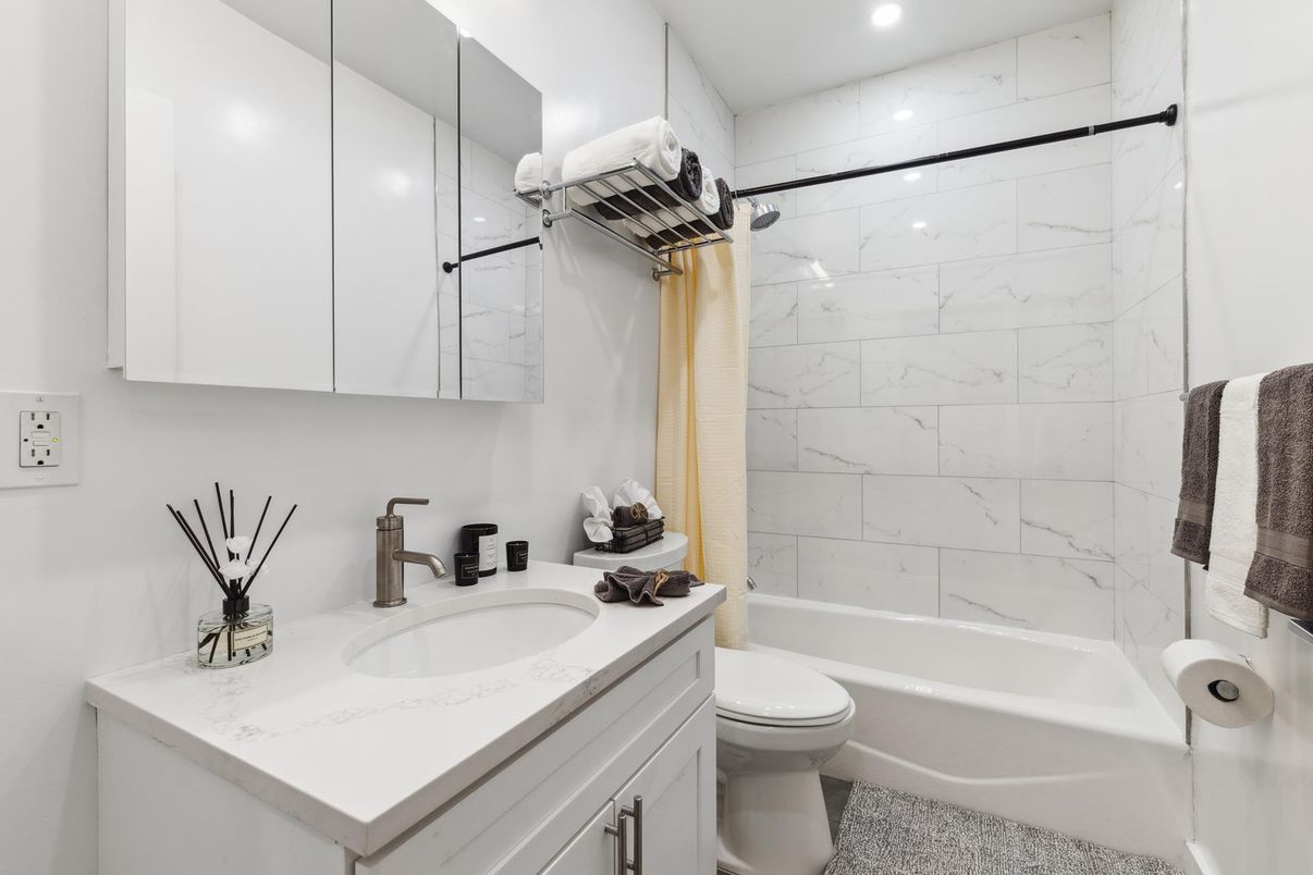 Bathroom, Interior, Marble Walls, Recessed Lighting