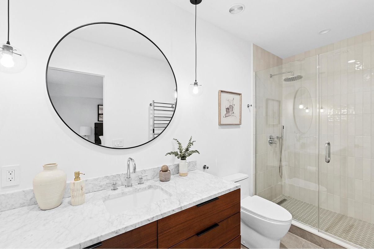 Bathroom, Glass Shower, Interior, Pendant Lights, Recessed Lighting